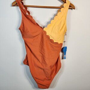 CUPSHE One Piece Scalloped Ruffles Swimsuit - NWT Orange And Peach Color. Large